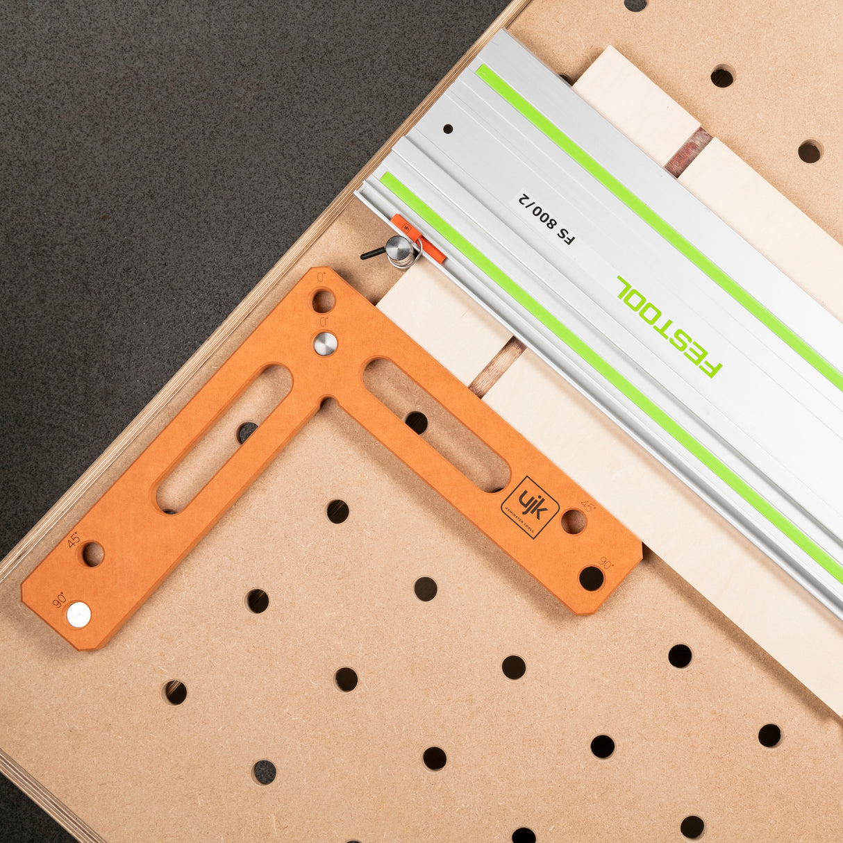 UJK 360mm Assembly Square with 20mm Dog Holes