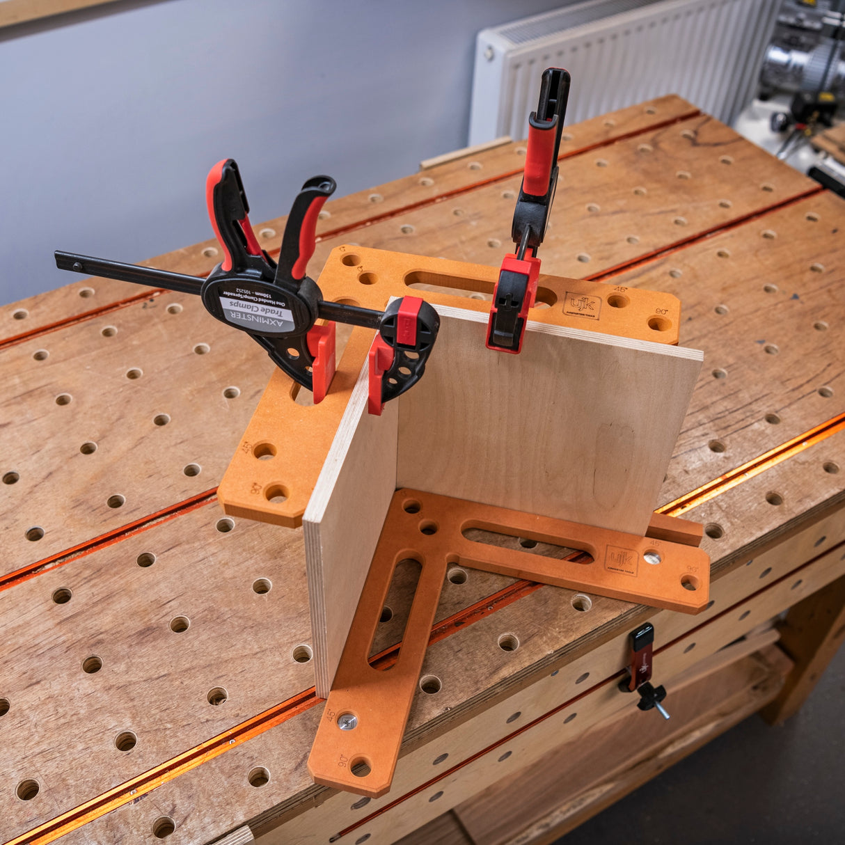 UJK 360mm Assembly Square with 20mm Dog Holes