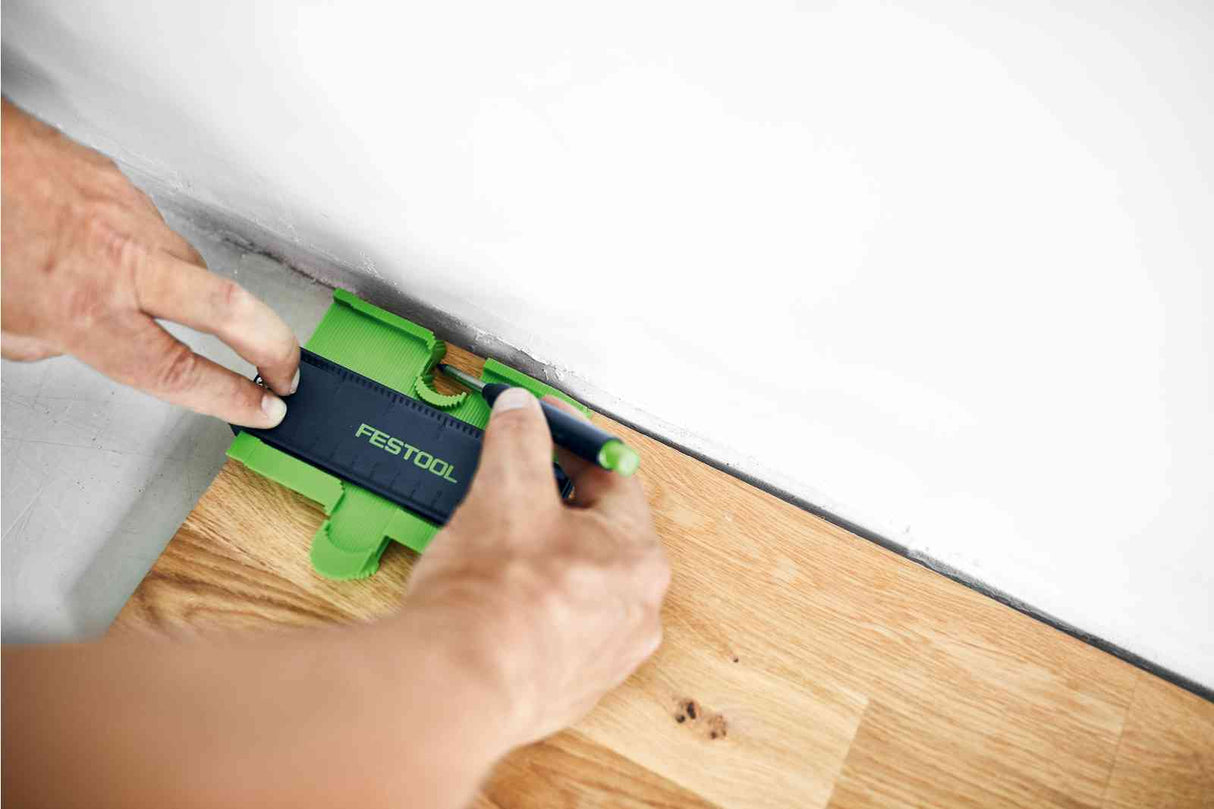 Festool Contour Gauge 145 x 105mm in use by tradesperson, capturing detailed shape and contours