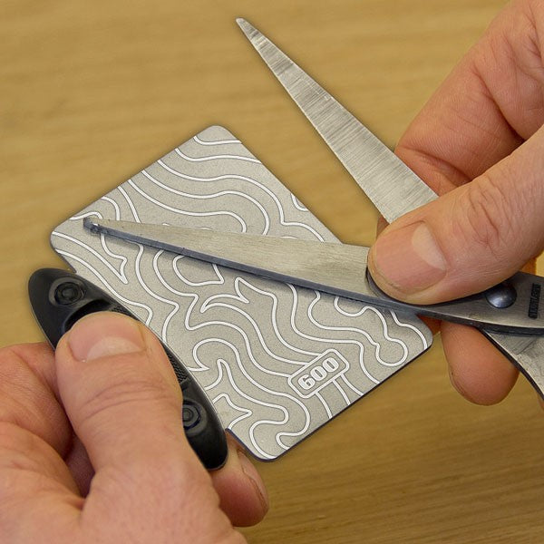 MPOWER Credit Card Diamond Stone 300/600 Grit - New design with wave pattern on diamond plate