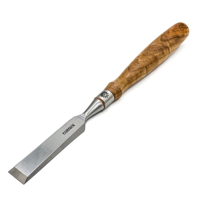 Narex Richter Bevel Edge Chisels with Long Handle in Cryogenic Steel - Detailed shot highlighting ergonomic handle and sharp cutting edge
