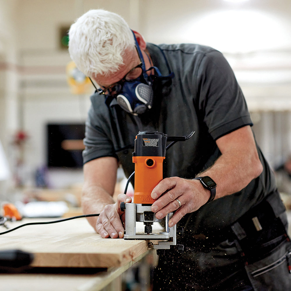 Triton TMNRTR 880W Trimmer Router