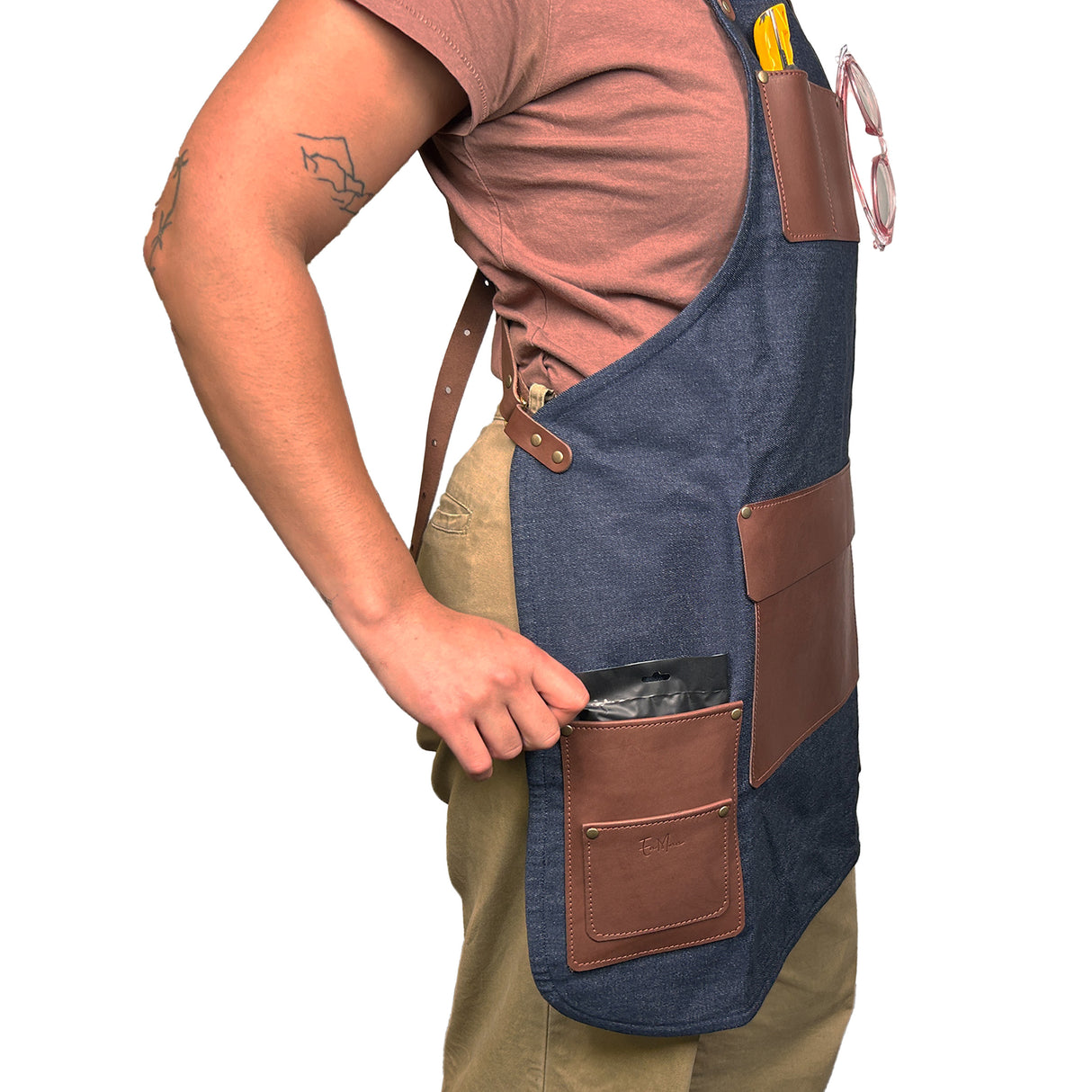En Mina Deluxe Apron 4 Pockets & Flap Denim & Tan Leather