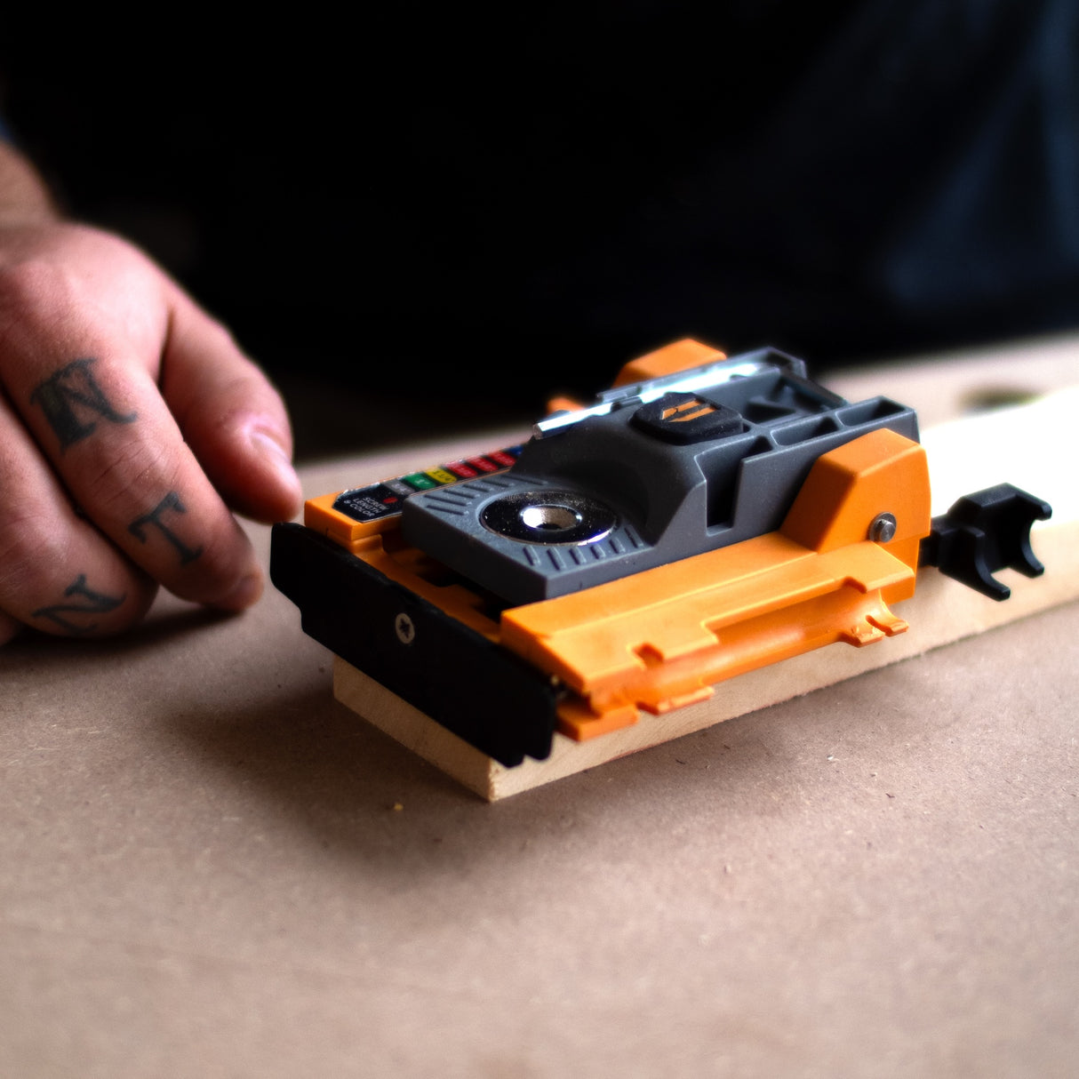 Compact self-adjusting pocket hole jig by BORA Tool for easy wood joinery