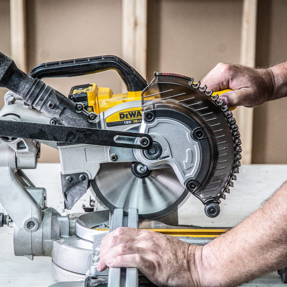 Trend 305mm x 30mm x 84T Aluminium/Plastic Circular Saw Blade
