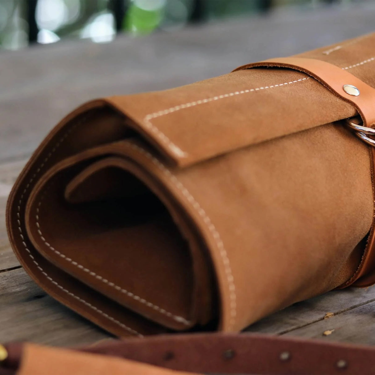 En Mina 7 Pocket Carving Tool Roll Tan Leather