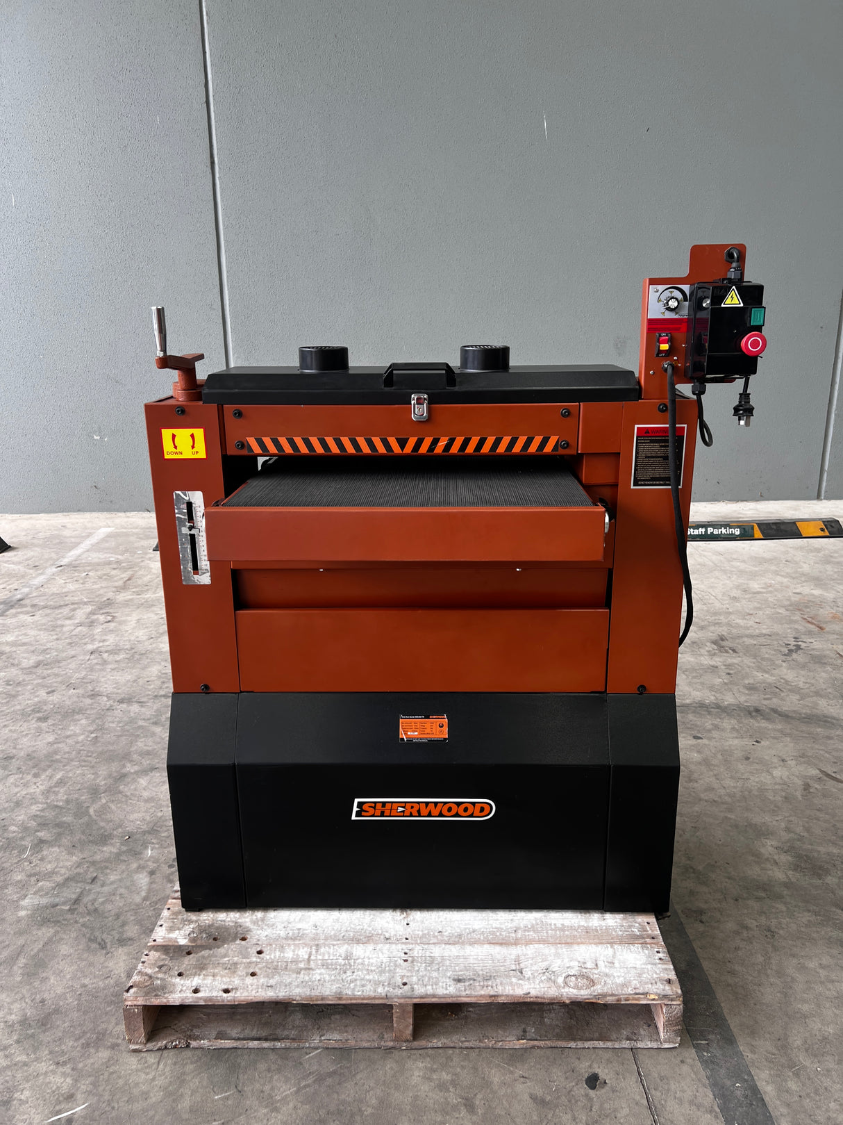 REFURB - Sherwood 26in Drum Sander Thickness Sander 2250W 3HP Variable Speed - NO DELIVERY AVAILABLE