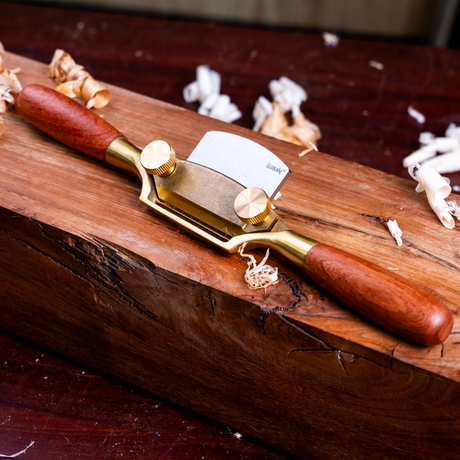 Luban Flat Sole Spokeshave Cast Bronze Body Wooden Handles