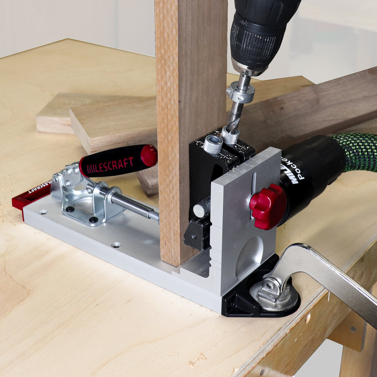 Milescraft PocketJig400 Adjustable Heavy Duty Pocket Hole System