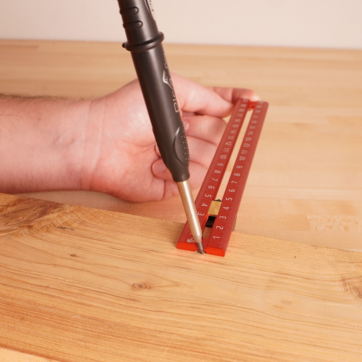Swan Tool Group RED TAIL Offset Ruler 200mm