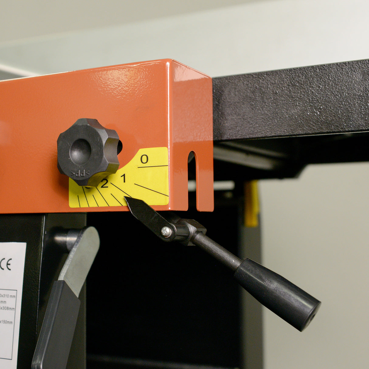 Sherwood 16in Lift-Up Combination Planer with Standard Spiral Head