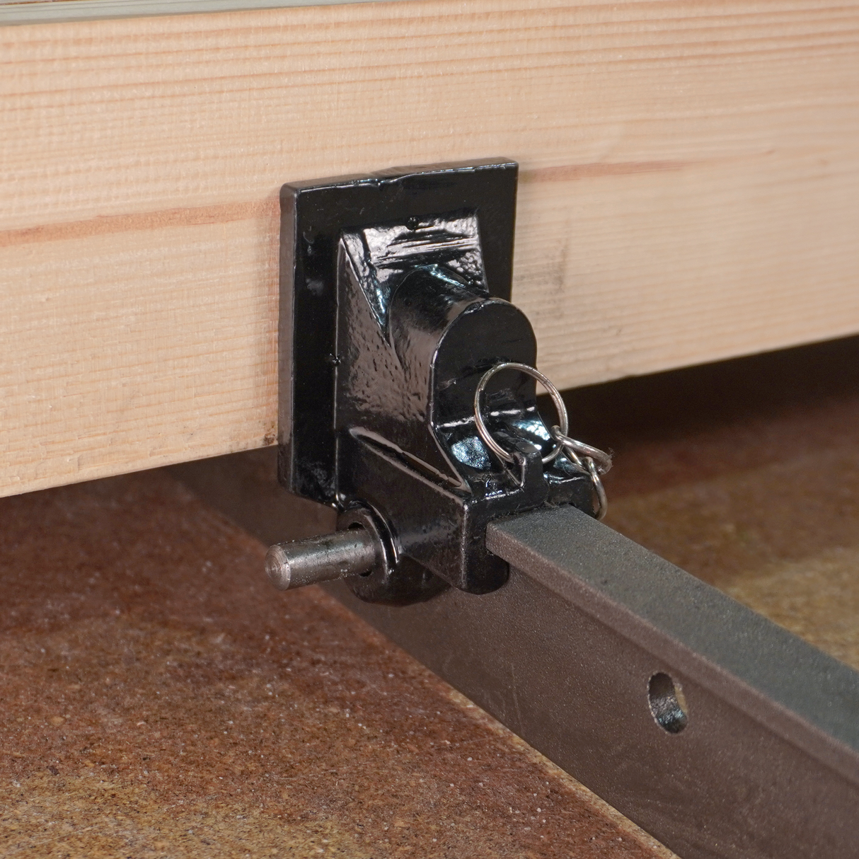 Torquata Heavy Duty Steel T-Bar Sash Clamp 1670mm Capacity