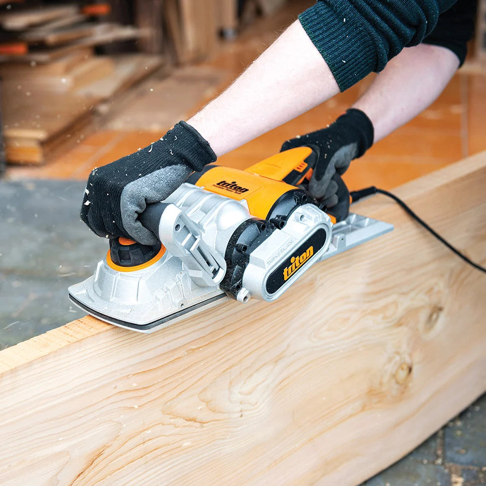 Triton TPL180B 1800W Triple Blade Planer 180mm