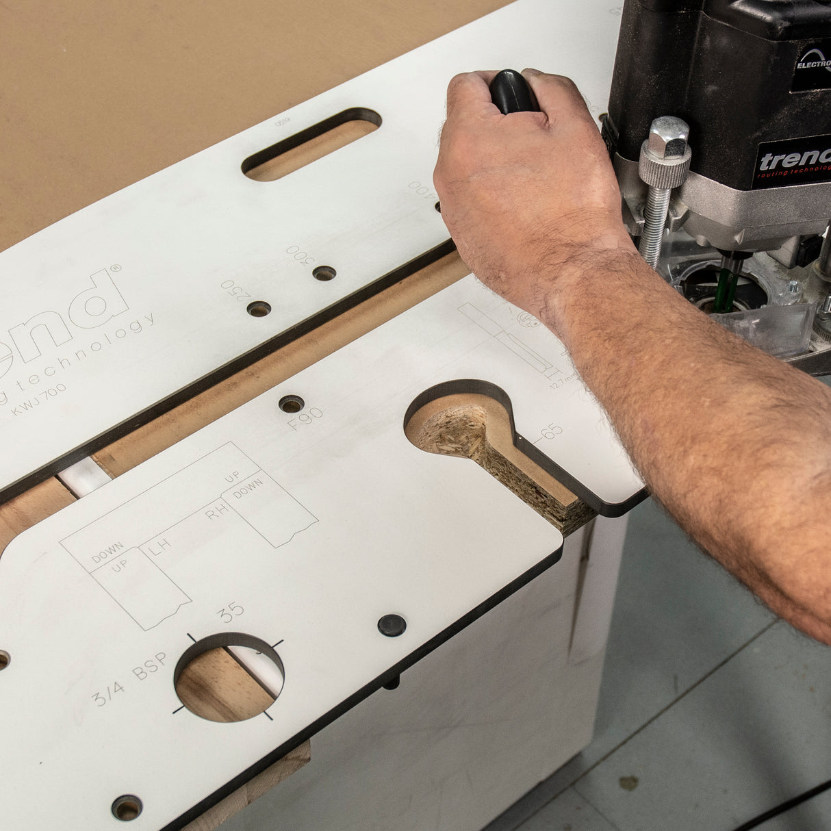 Trend 700mm Kitchen Worktop Router Jig